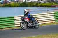 Vintage-motorcycle-club;eventdigitalimages;mallory-park;mallory-park-trackday-photographs;no-limits-trackdays;peter-wileman-photography;trackday-digital-images;trackday-photos;vmcc-festival-1000-bikes-photographs